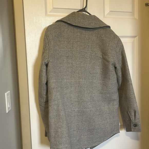 Fall shacket - Picture 7 of 7